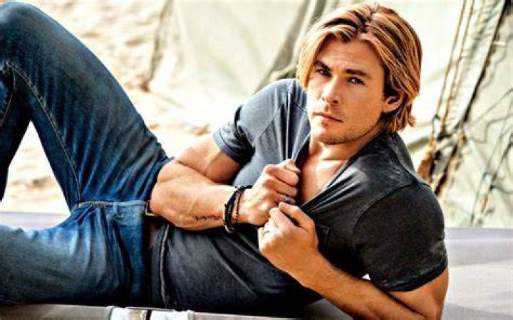 Chris Hemsworth Wallpapers Wallpaper Cave