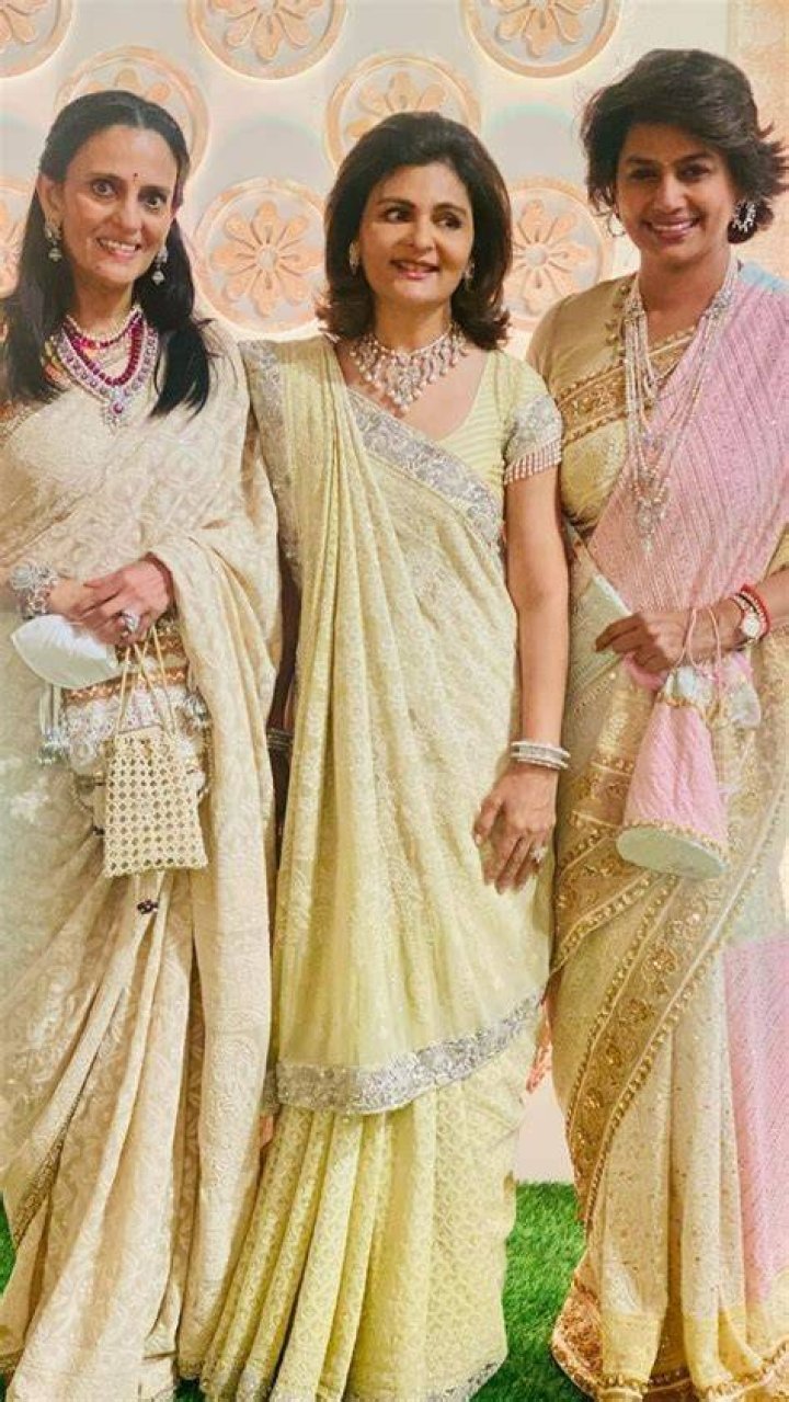 Deepti Salgaocar, Nina Kothari Meet Mukesh Ambani Sisters