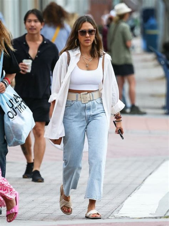 Jessica out in Los Angeles Jessica Lowndes Photo (38987439) Fanpop