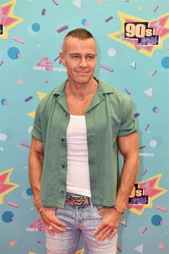Joey Lawrence Online Photo Galleries