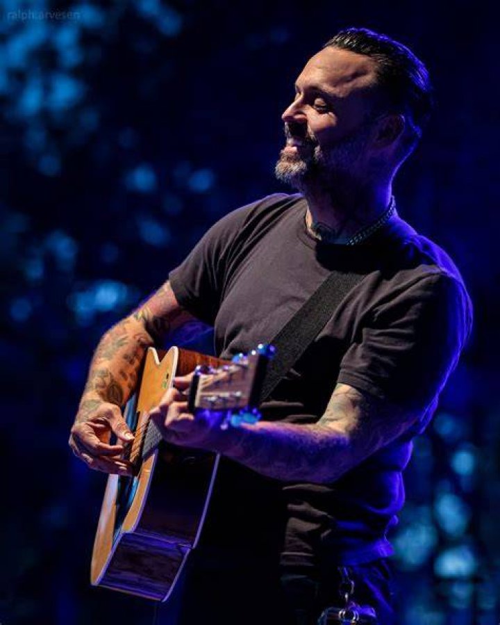 Justin Furstenfeld von Blue October live im Hard Rock Cafe