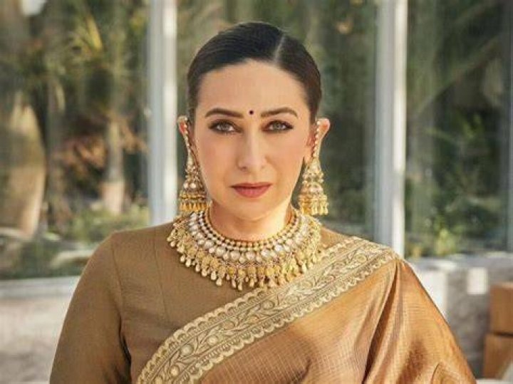Karishma Kapoor Net Worth 2018 In Indian Rupees