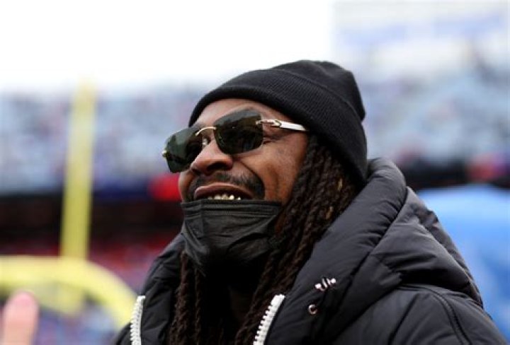 Marshawn Lynch Net Worth How Rich is “Beast Mode” After Retirement
