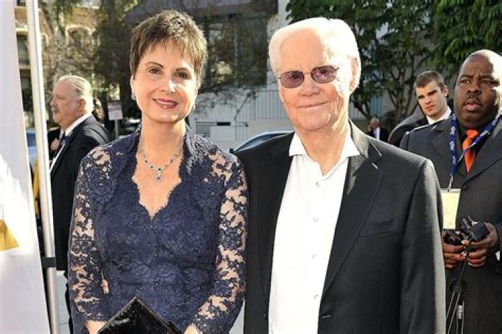 Meet Jones’ Wife, Nancy Sepulvado Jones Traditional Country